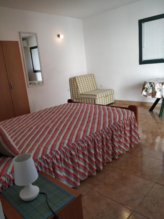 Kjara Apartments Тиват Экстерьер фото